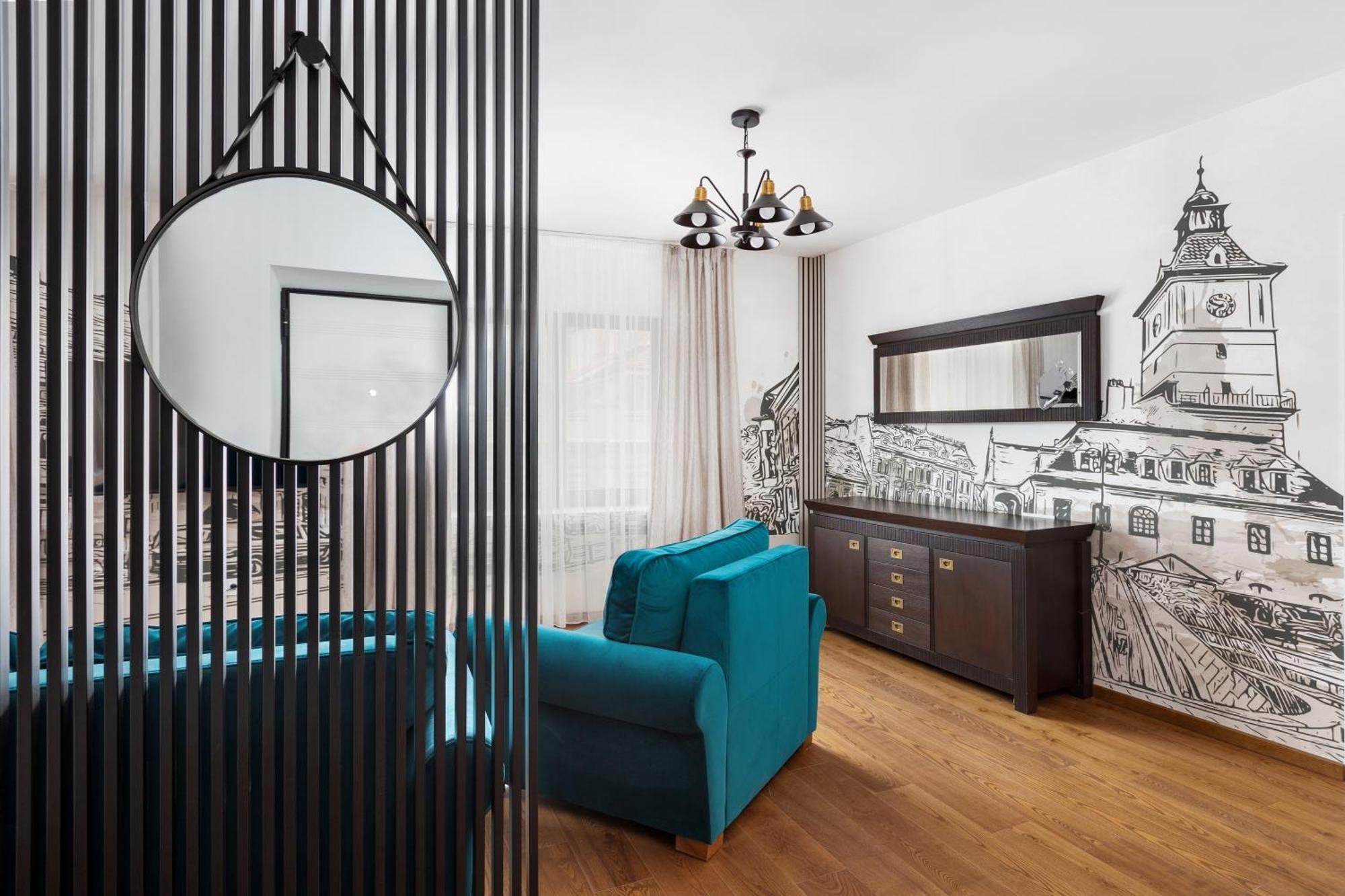 Peak Aparthotel - Old Town - By Cityhost Braşov Dış mekan fotoğraf